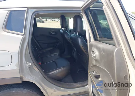 2021 Jeep Compass Limited 4X4 из США, поврежденный, VIN 3C4NJDCB5MT602828